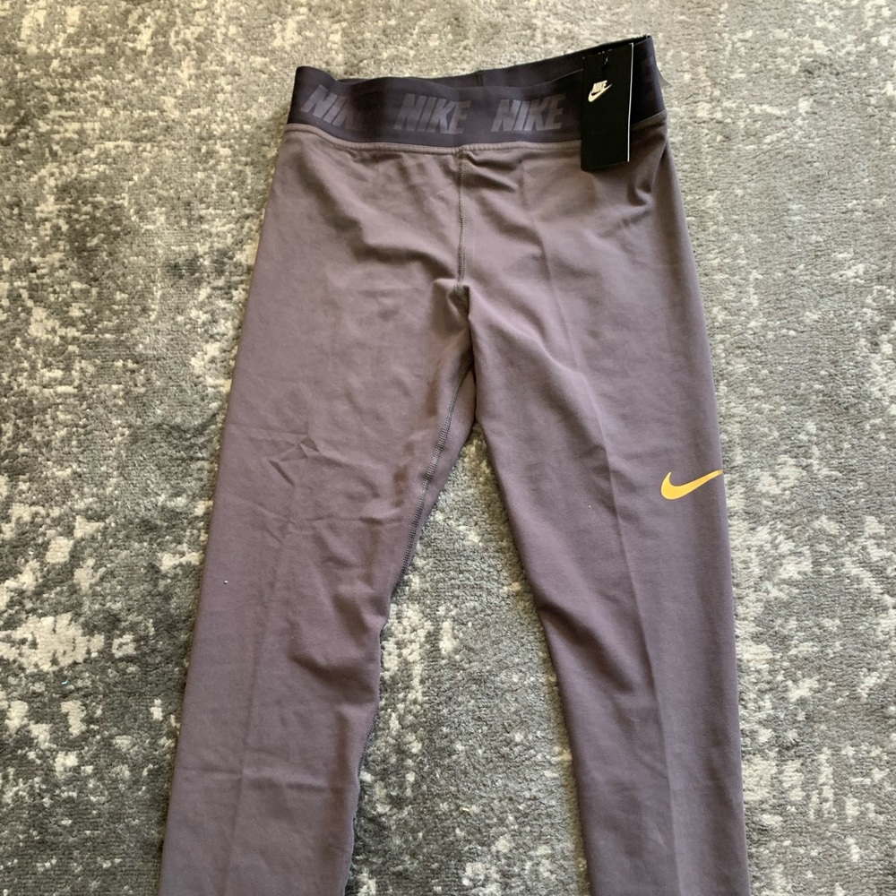 Gray nike Maria Sharapova leggings